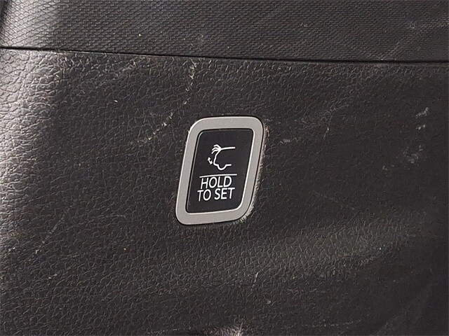 Thumbnail: 2024 Jeep Grand Wagoneer L - 37