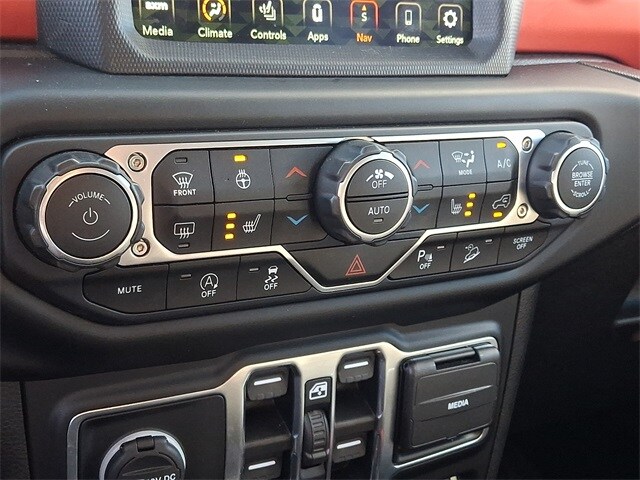 Thumbnail: 2020 Jeep Wrangler - 15