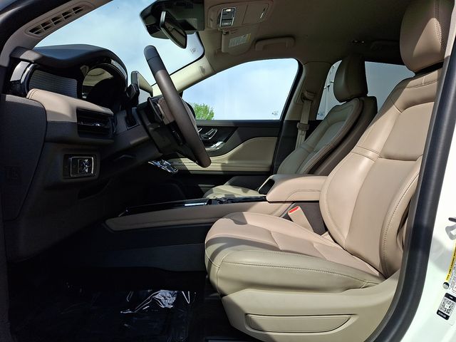 Thumbnail: 2024 Lincoln Corsair - 13