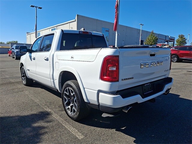 Thumbnail: 2025 RAM 1500 - 9