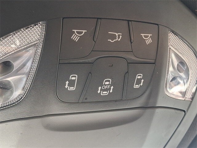 Thumbnail: 2021 Chrysler Pacifica - 27