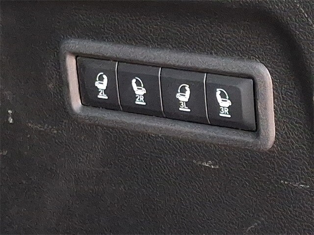 Thumbnail: 2024 Jeep Wagoneer - 36