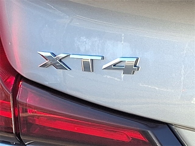 Thumbnail: 2024 Cadillac XT4 - 31