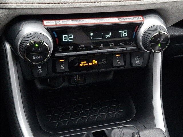 Thumbnail: 2025 Toyota RAV4 - 14