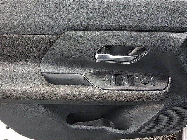 Thumbnail: 2025 Nissan Kicks - 12