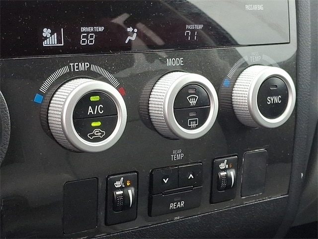 Thumbnail: 2021 Toyota Sequoia - 14