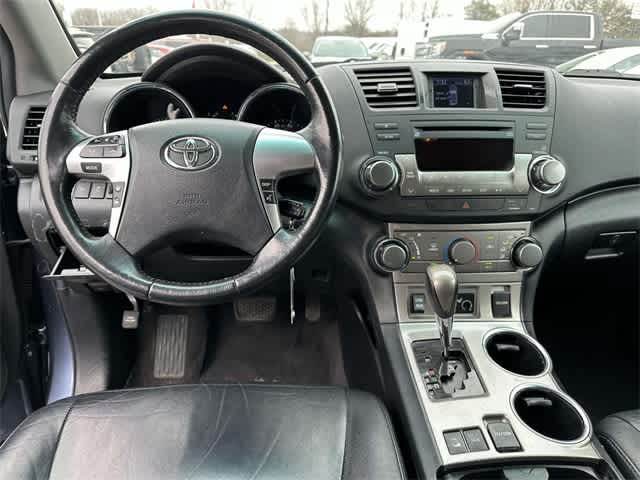 2012 Toyota Highlander SE 3