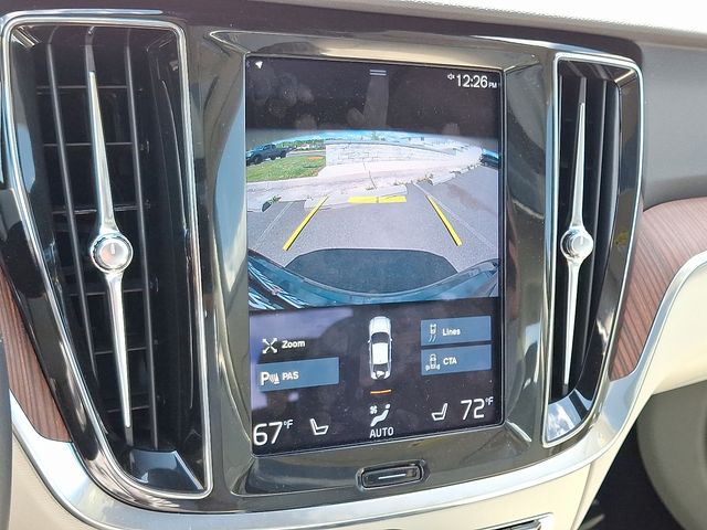 Thumbnail: 2022 Volvo S60 - 19