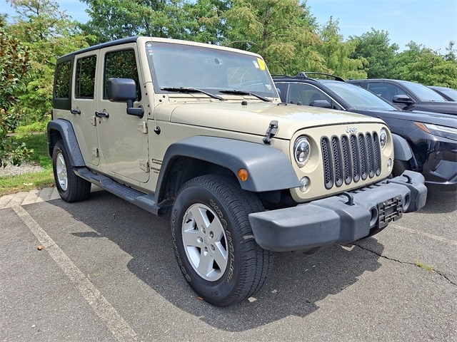 Thumbnail: 2017 Jeep Wrangler - 3