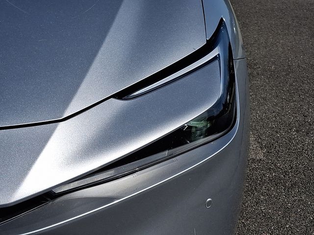 Thumbnail: 2023 Toyota Prius - 9