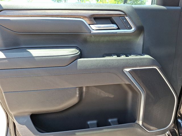 Thumbnail: 2026 Chevrolet Silverado 1500 - 12