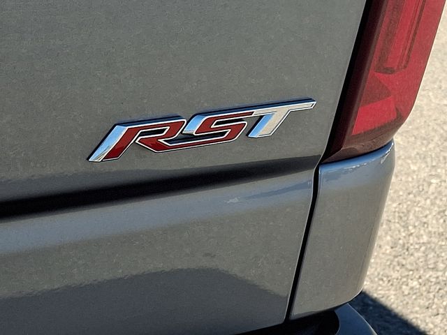 Thumbnail: 2026 Chevrolet Silverado 1500 - 32