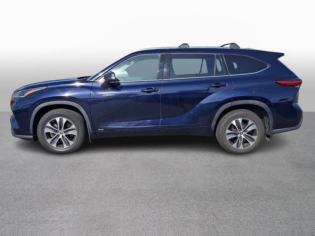 Thumbnail: 2021 Toyota Highlander - 7