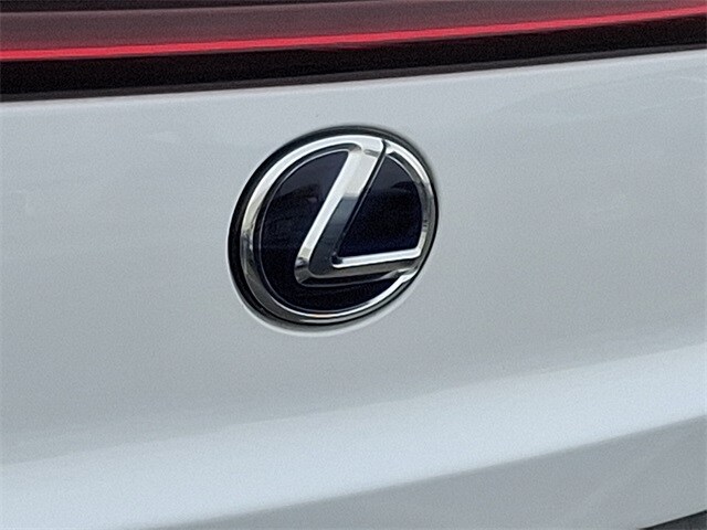 Thumbnail: 2021 Lexus UX - 31