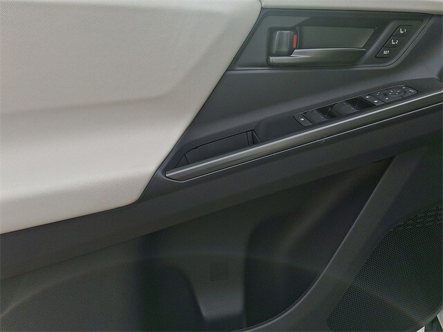 Thumbnail: 2026 Toyota bZ - 12