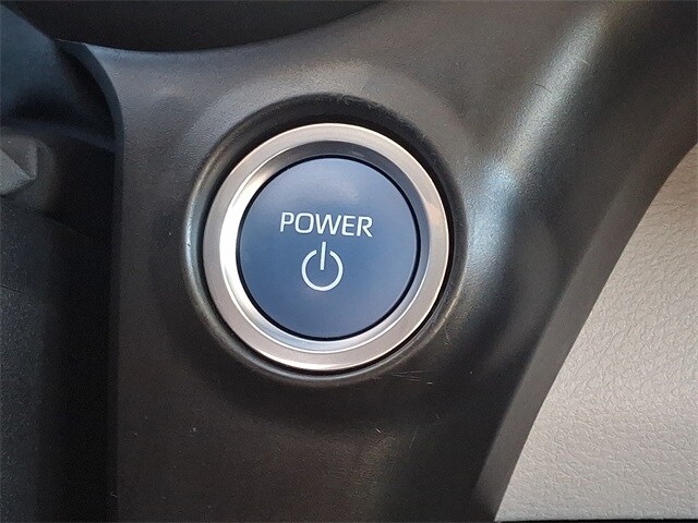 Thumbnail: 2022 Toyota Sienna - 23