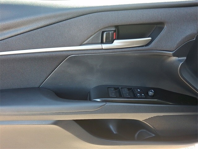 Thumbnail: 2025 Toyota Camry - 12