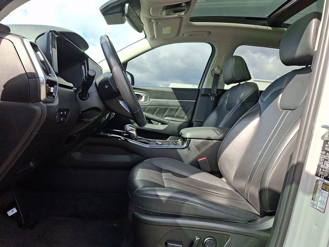 Thumbnail: 2023 Kia Sorento - 14