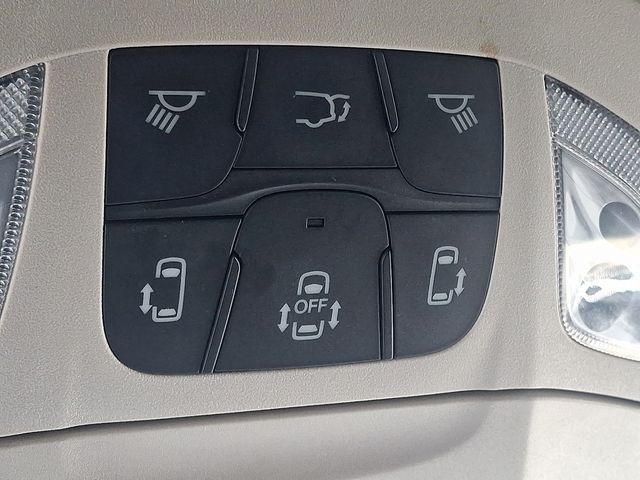 Thumbnail: 2023 Chrysler Pacifica - 26