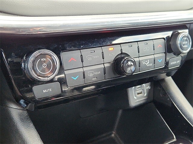 Thumbnail: 2023 Jeep Compass - 13