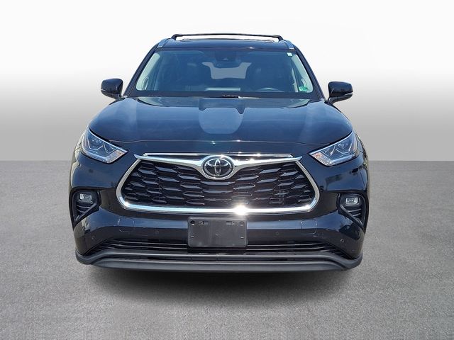 Thumbnail: 2021 Toyota Highlander - 2