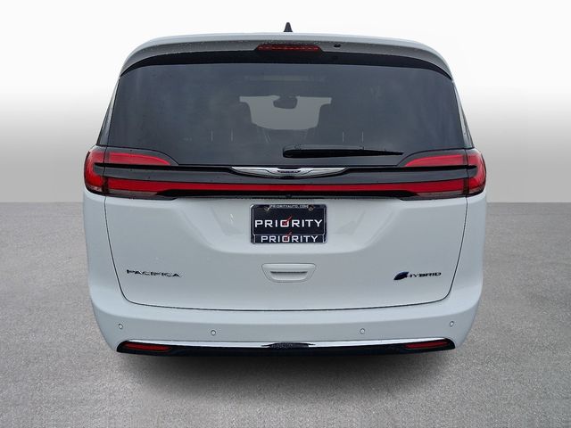 Thumbnail: 2024 Chrysler Pacifica - 5