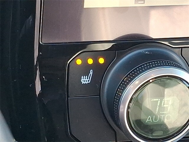 Thumbnail: 2023 Toyota Highlander - 27