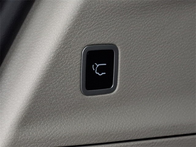 Thumbnail: 2024 Chrysler Pacifica - 31