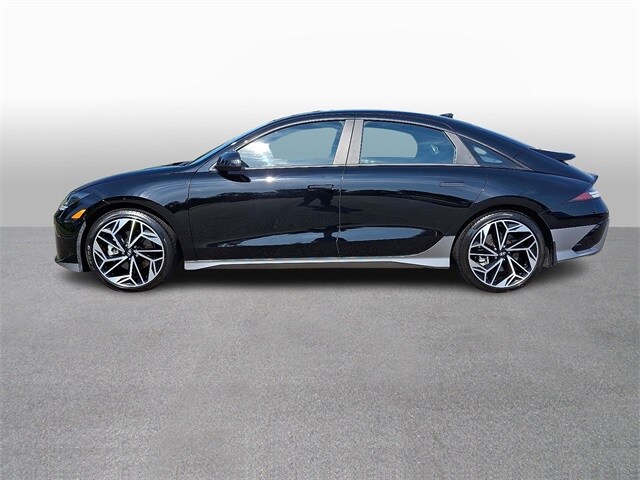 Thumbnail: 2023 Hyundai Ioniq 6 - 7