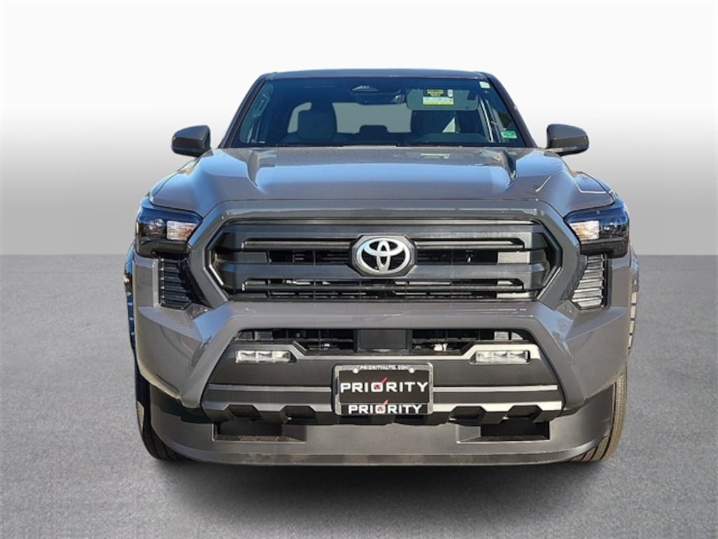 New 2025 Toyota Tacoma SR5 Truck