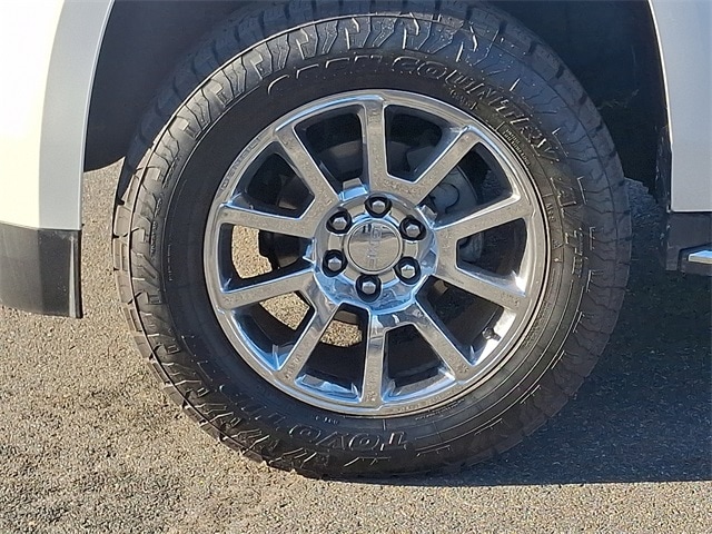 Thumbnail: 2017 GMC Yukon - 8