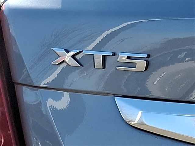 Thumbnail: 2025 Cadillac XT5 - 36