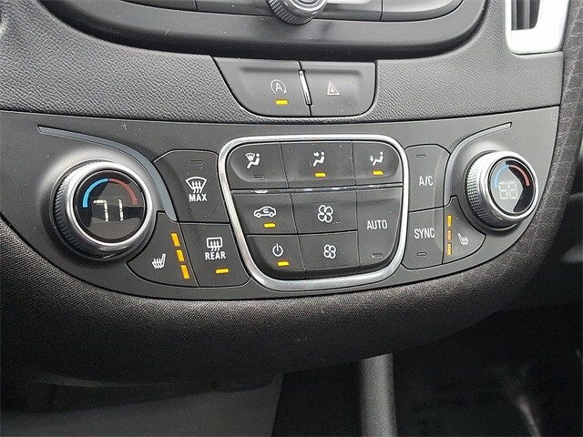 Thumbnail: 2024 Chevrolet Malibu - 16