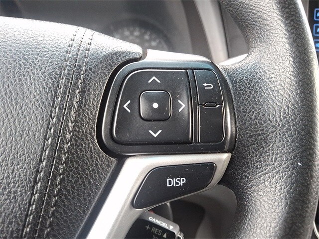 Thumbnail: 2017 Toyota Sienna - 22