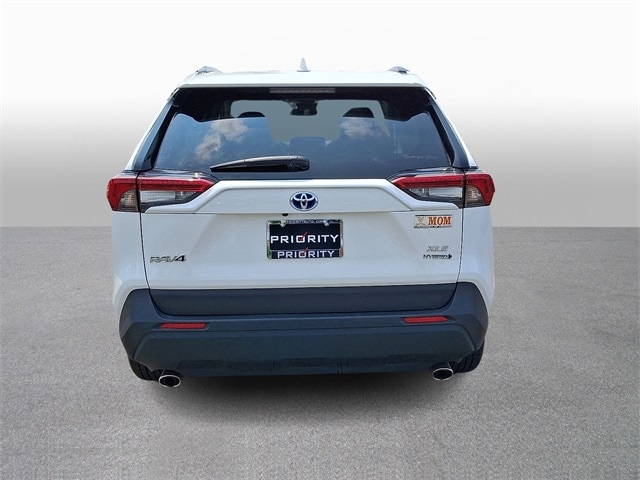 2024 Toyota RAV4 XLE 5