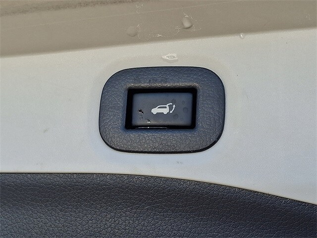 Thumbnail: 2014 Nissan Rogue - 30