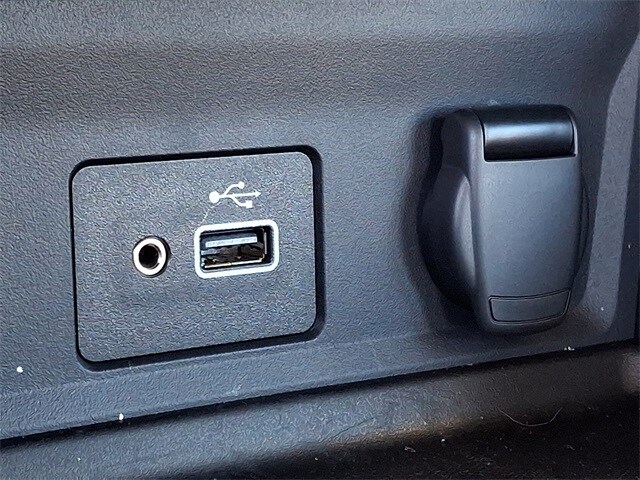 Thumbnail: 2025 Nissan Sentra - 24