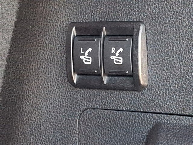 Thumbnail: 2023 Toyota Sequoia - 34