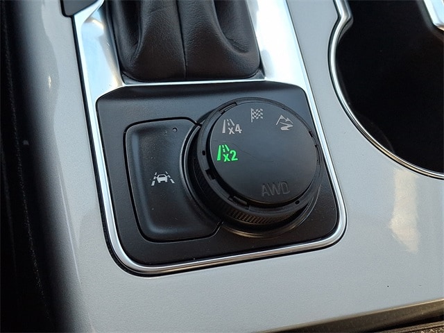 Thumbnail: 2025 Chevrolet Blazer - 21