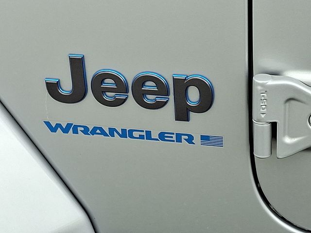 Thumbnail: 2024 Jeep Wrangler - 32