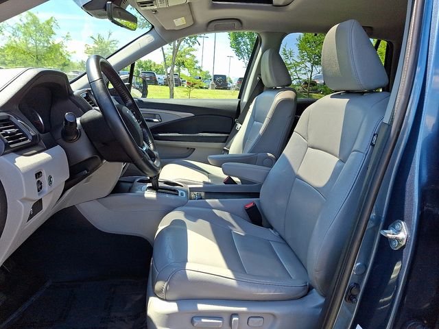 Thumbnail: 2019 Honda Pilot - 14