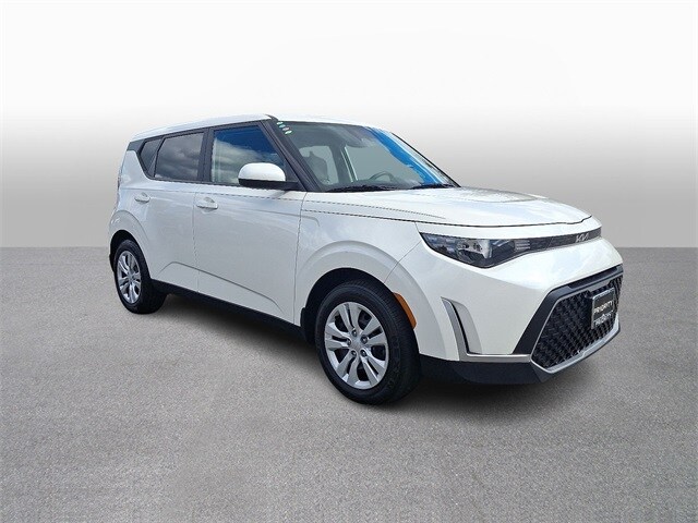 Thumbnail: 2023 Kia Soul - 3