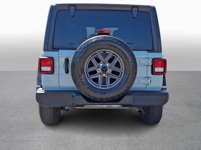 Thumbnail: 2024 Jeep Wrangler - 5