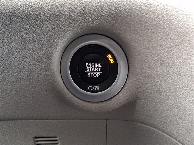 Thumbnail: 2024 Chrysler Pacifica - 23