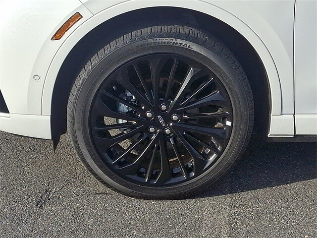 Thumbnail: 2023 Lincoln Corsair - 8