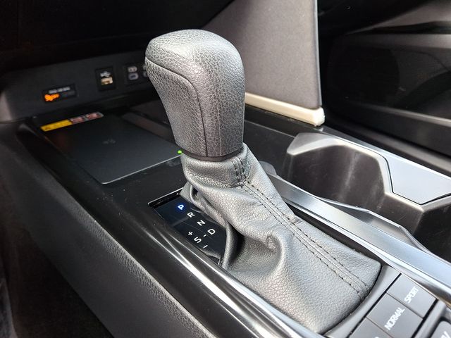 Thumbnail: 2025 Toyota Camry - 14