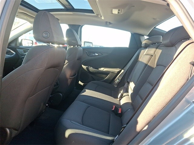 Thumbnail: 2023 Chevrolet Malibu - 10