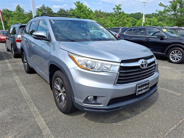 2016 Toyota Highlander XLE 3