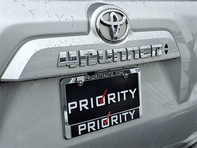 Thumbnail: 2020 Toyota 4Runner - 9