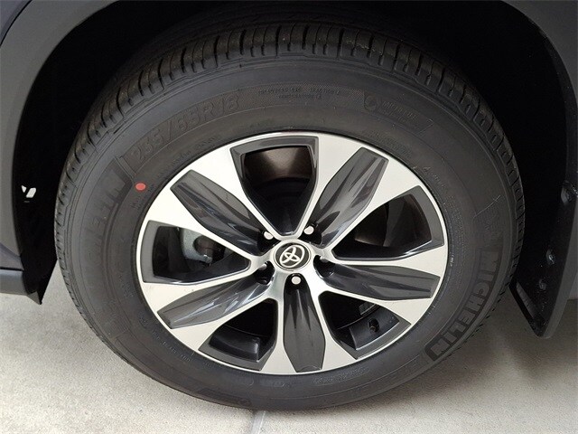 Thumbnail: 2026 Toyota Highlander - 7